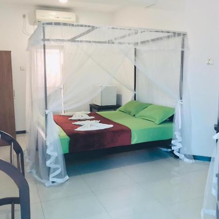 Crescent Resort Galle Extérieur photo